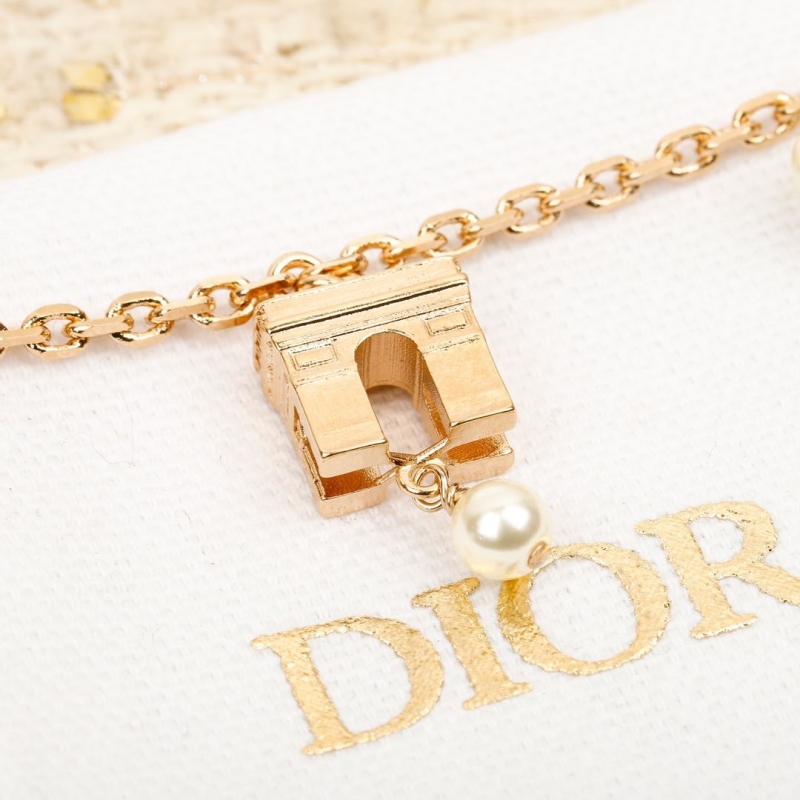 chr1st1an D10r bracelets
